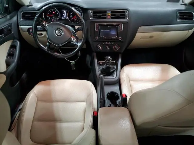 2017 VOLKSWAGEN JETTA SE  