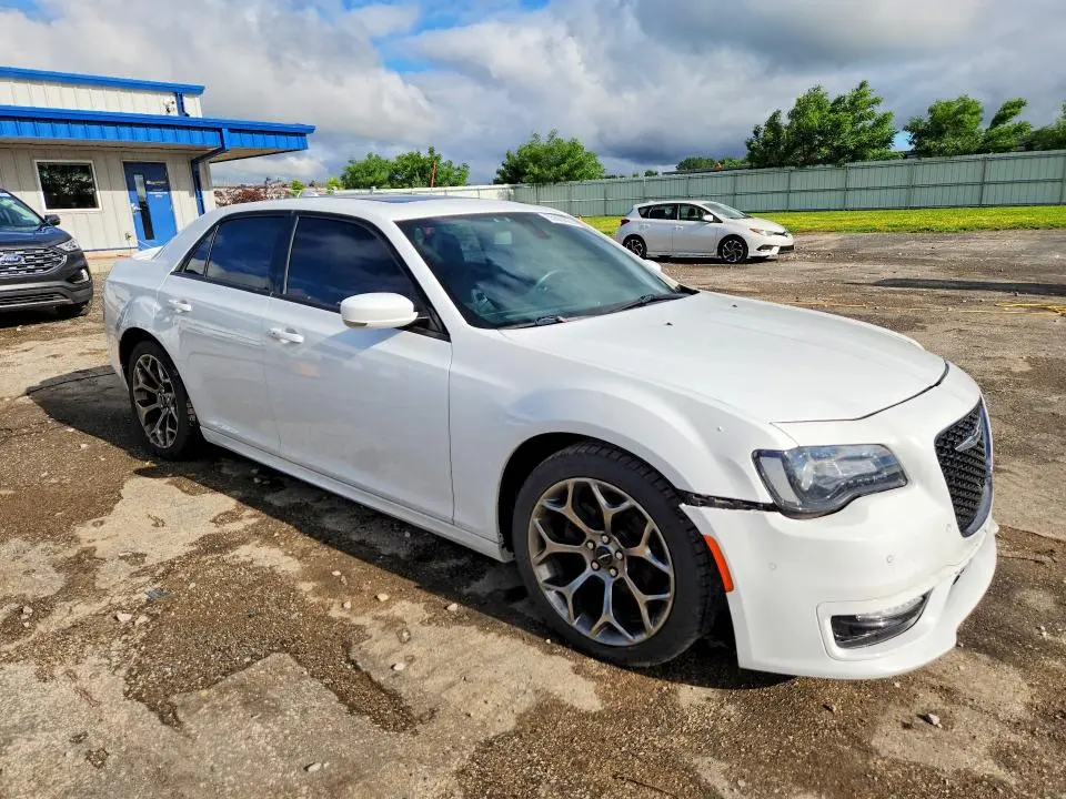 2018 CHRYSLER 300 S  