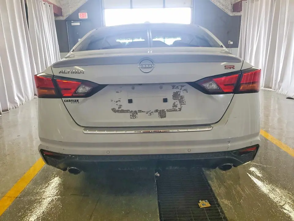 2023 NISSAN ALTIMA SR  
