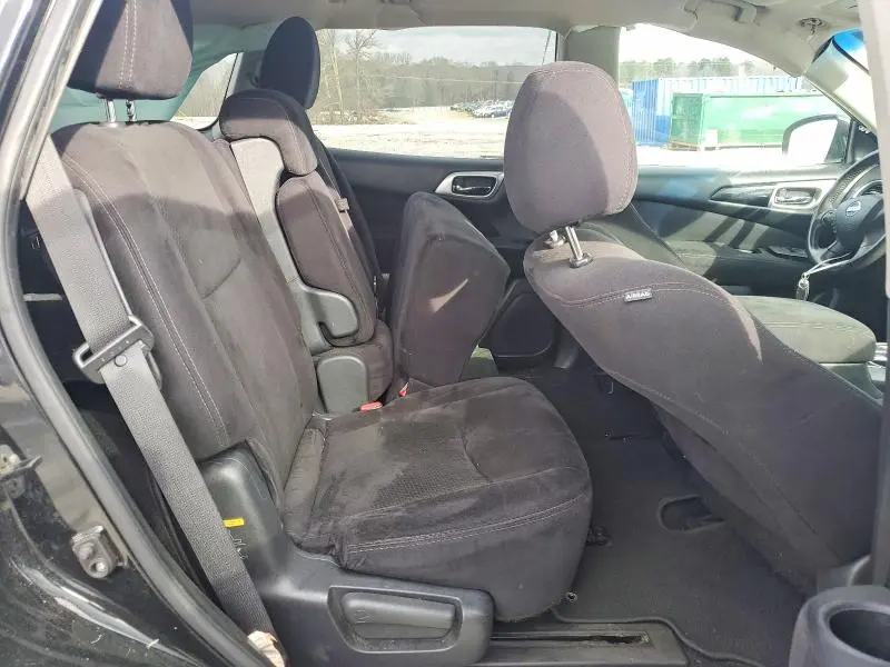 2015 NISSAN PATHFINDER SV  