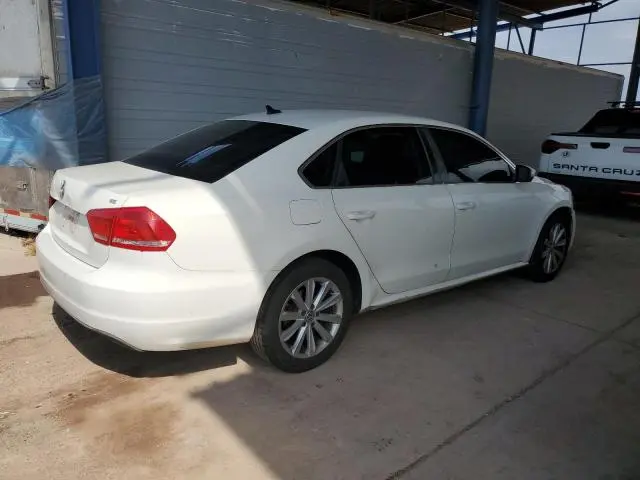 2013 VOLKSWAGEN PASSAT SE  