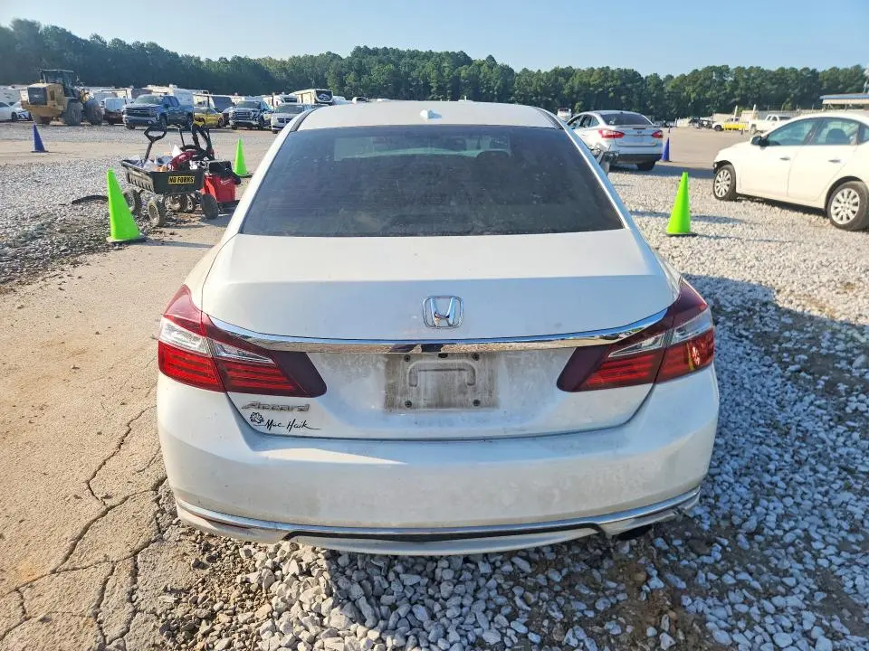 2017 HONDA ACCORD EX  