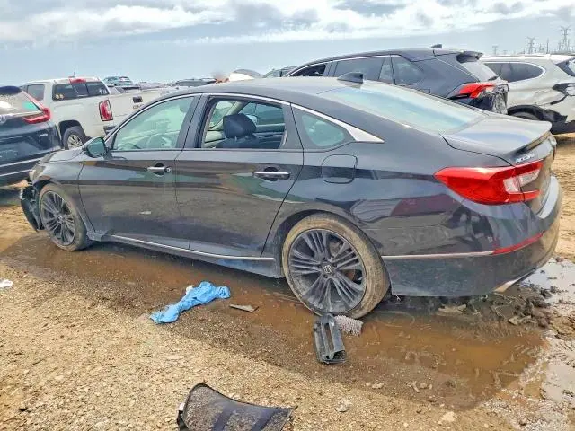 2018 HONDA ACCORD TOURING  