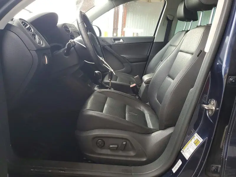 2016 VOLKSWAGEN TIGUAN S  