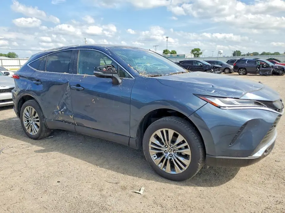 2024 TOYOTA VENZA LIMITED  