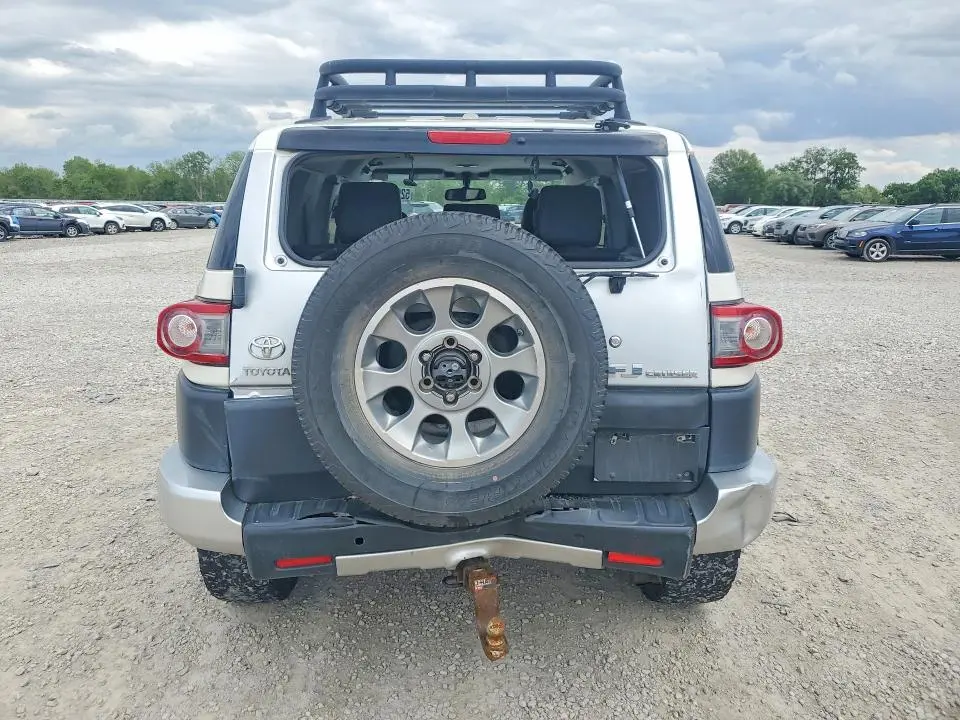 2012 TOYOTA FJ CRUISER BASE  