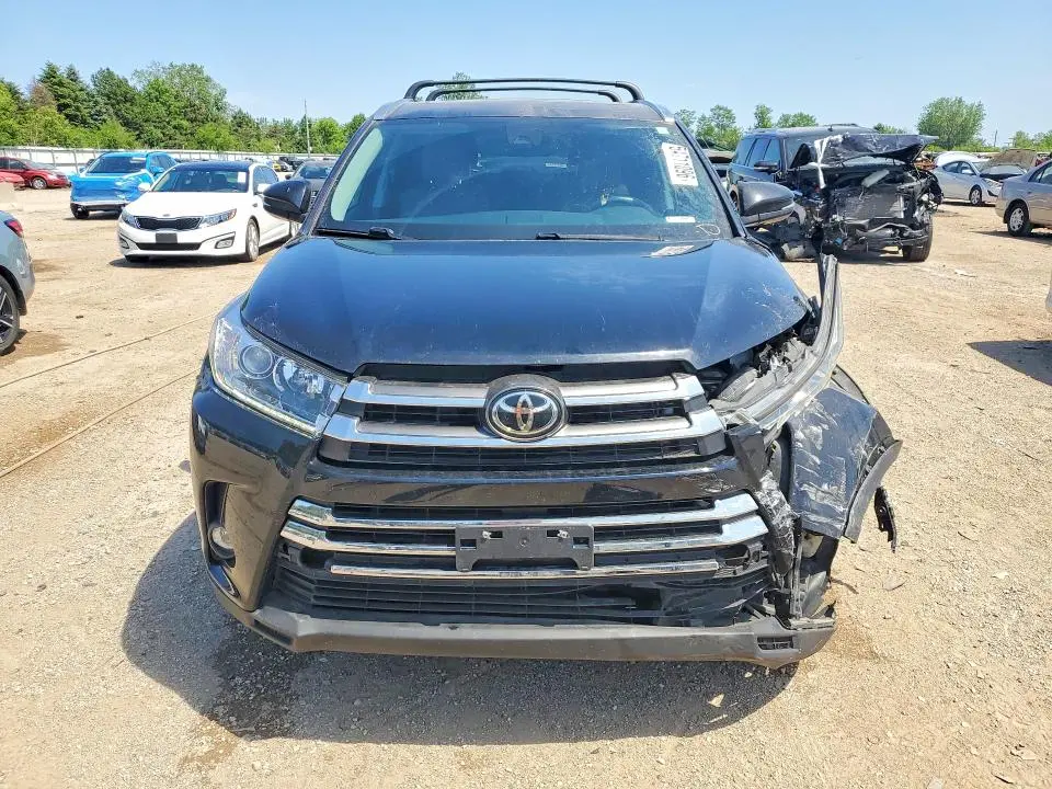2019 TOYOTA HIGHLANDER LIMITED  