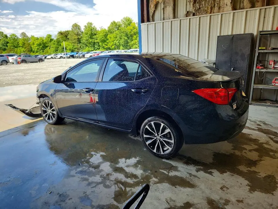 2017 TOYOTA COROLLA SE  