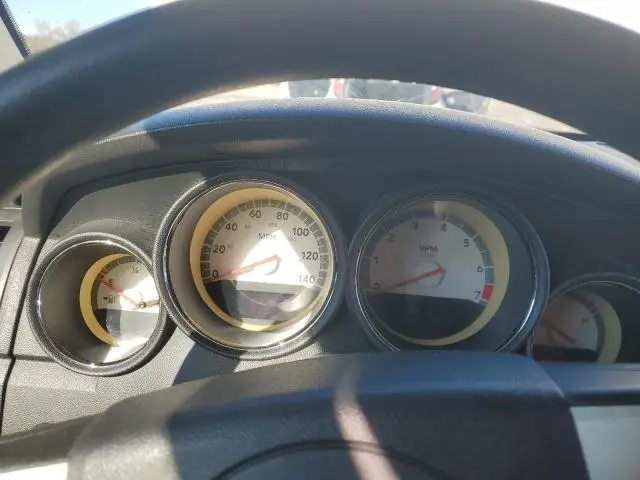 2010 DODGE CHARGER SXT  