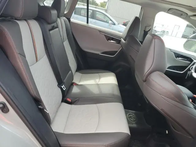 2022 TOYOTA RAV4 ADVENTURE  