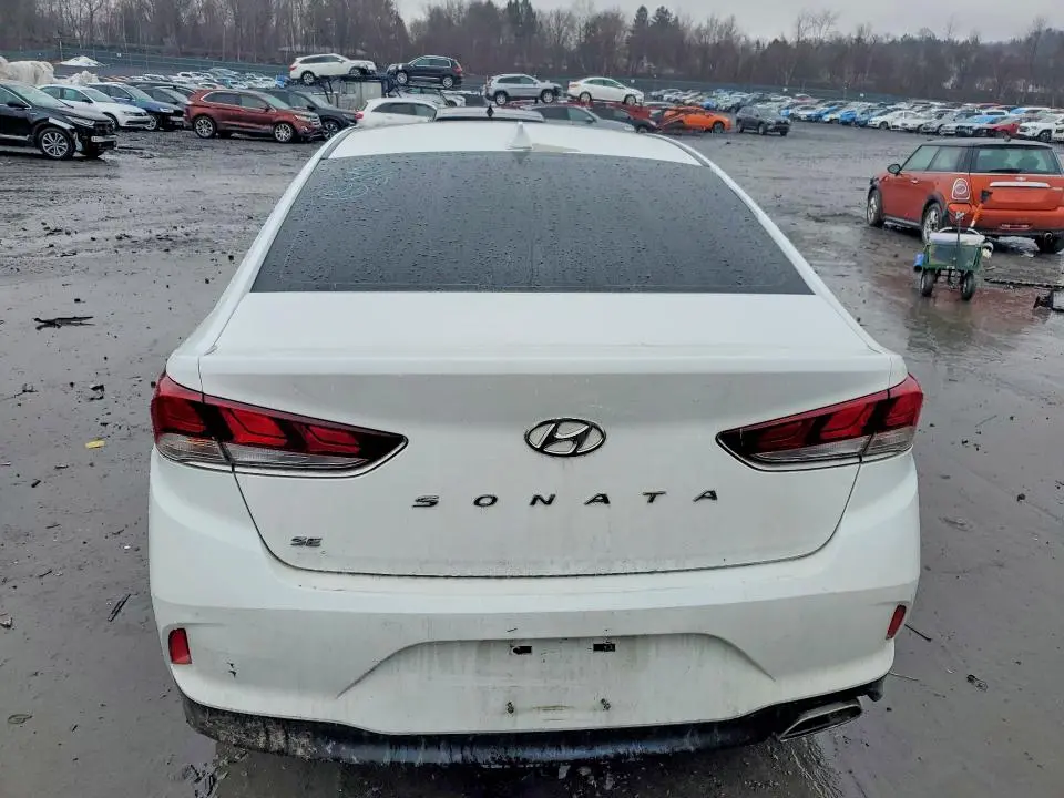 2018 HYUNDAI SONATA SE  