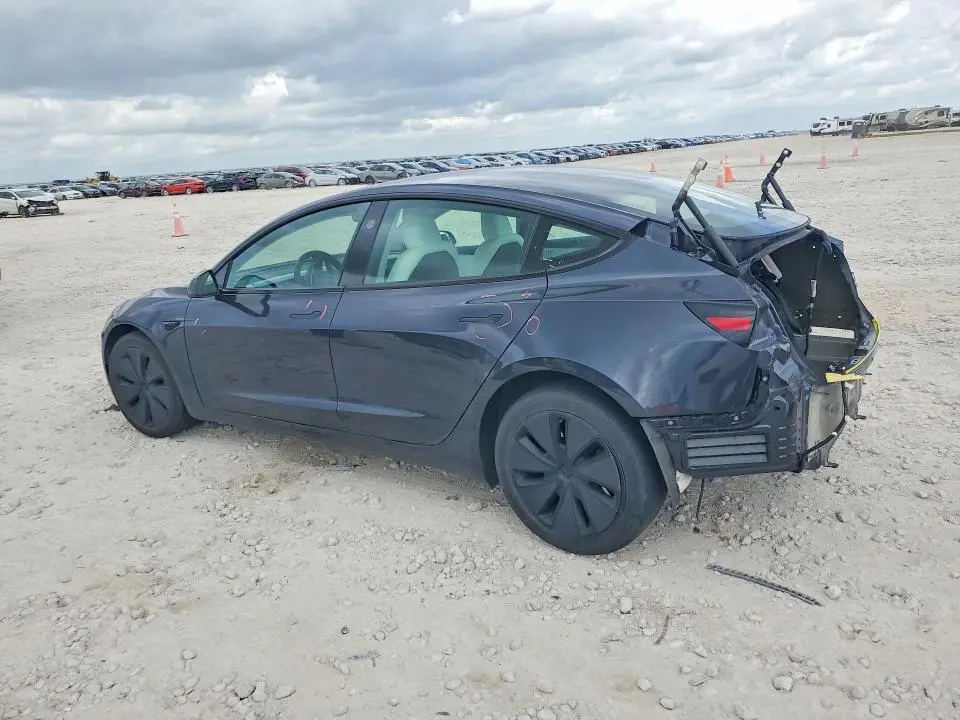 2024 TESLA MODEL 3   