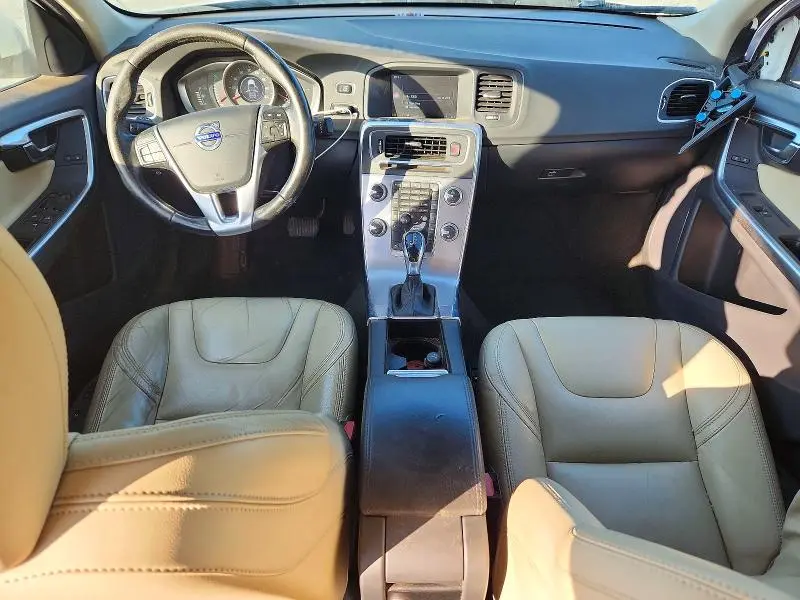 2017 VOLVO S60   