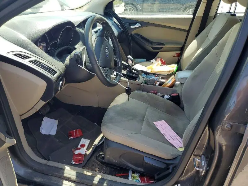 2015 FORD FOCUS SE  