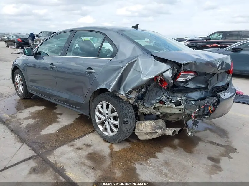 2013 VOLKSWAGEN JETTA SE