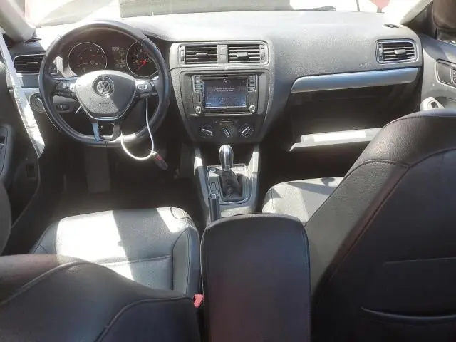 2016 VOLKSWAGEN JETTA SE  