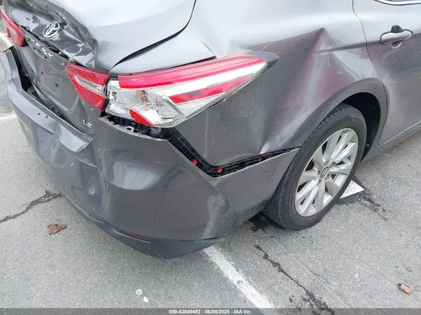 2019 TOYOTA CAMRY LE