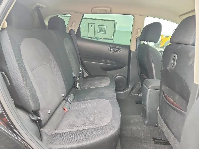 2011 NISSAN ROGUE S  
