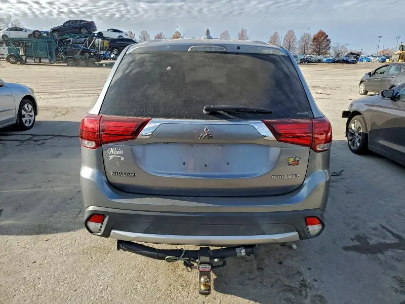 2018 MITSUBISHI OUTLANDER SE  