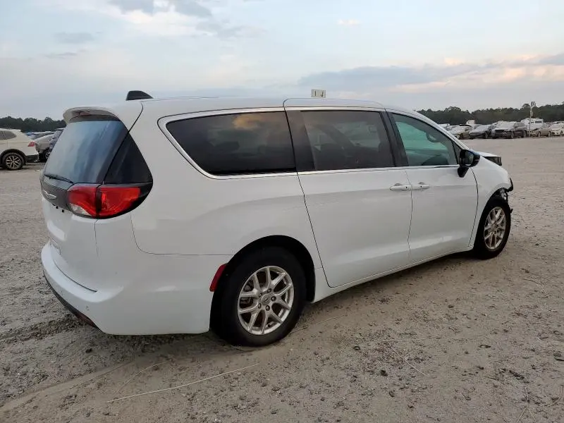 2025 CHRYSLER VOYAGER LX  