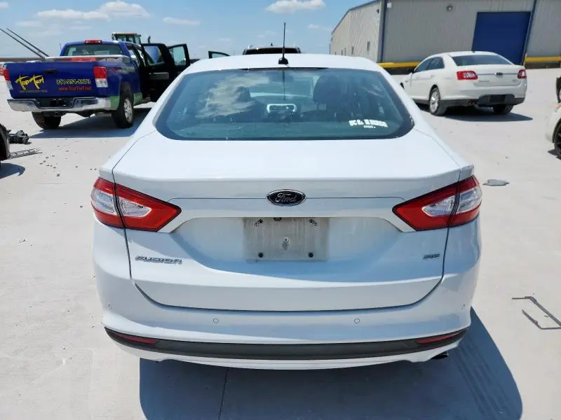 2016 FORD FUSION SE  
