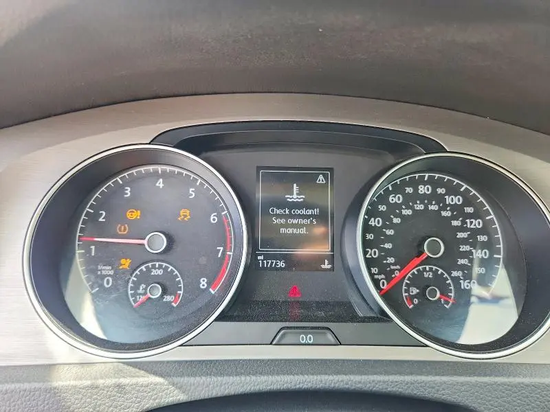 2016 VOLKSWAGEN GOLF S/SE  