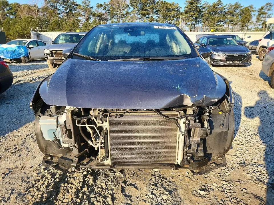 2020 NISSAN VERSA SV  