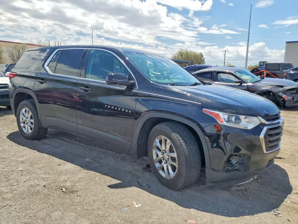 2020 CHEVROLET TRAVERSE LS  