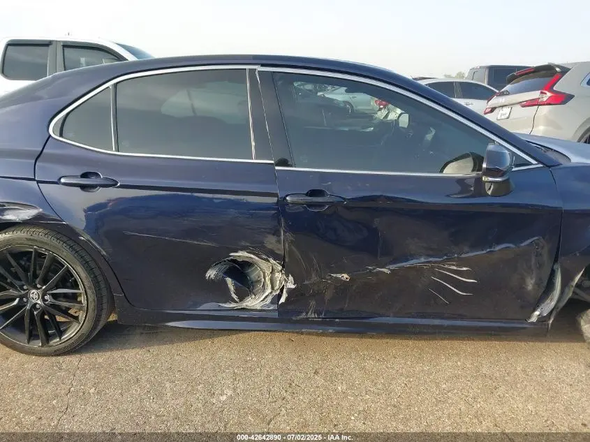 2021 TOYOTA CAMRY XSE