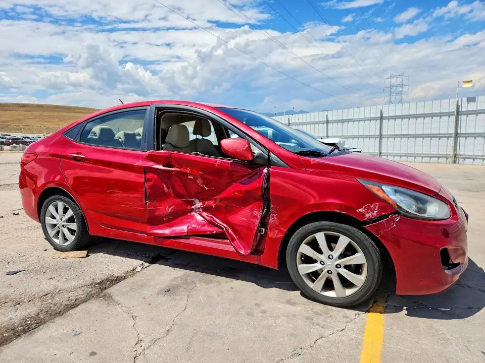 2012 HYUNDAI ACCENT GLS  