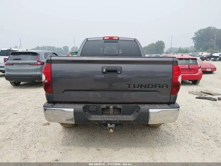 2017 TOYOTA TUNDRA SR5 5.7L V8