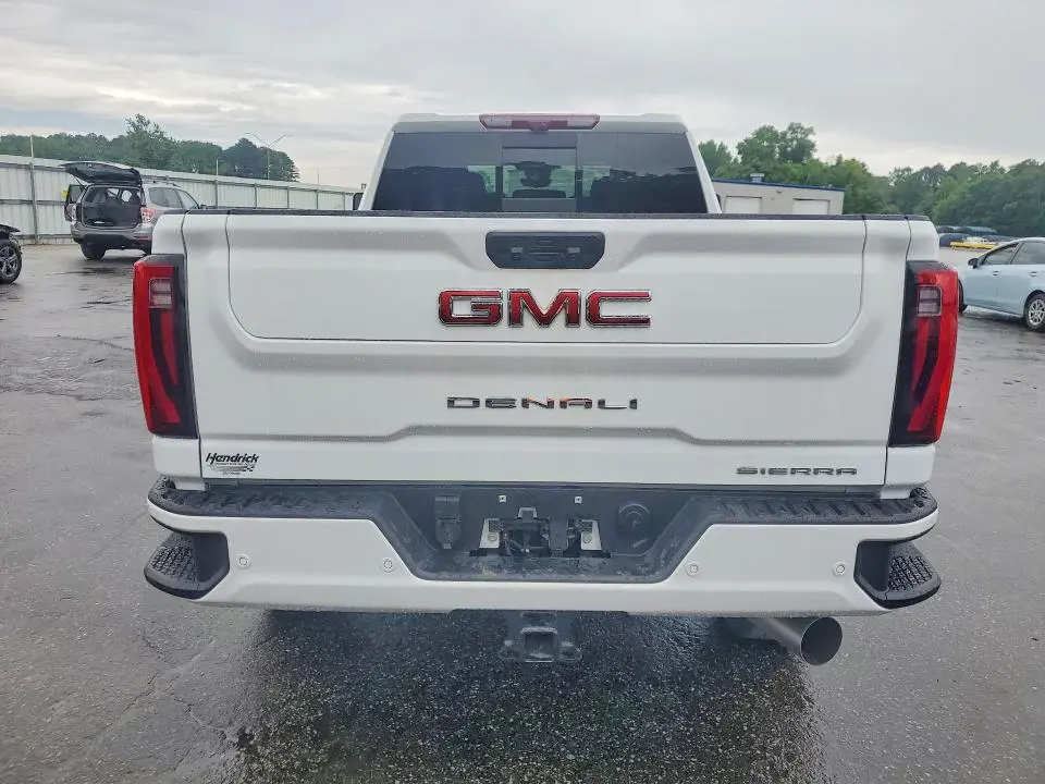 2026 GMC SIERRA K2500 DENALI  
