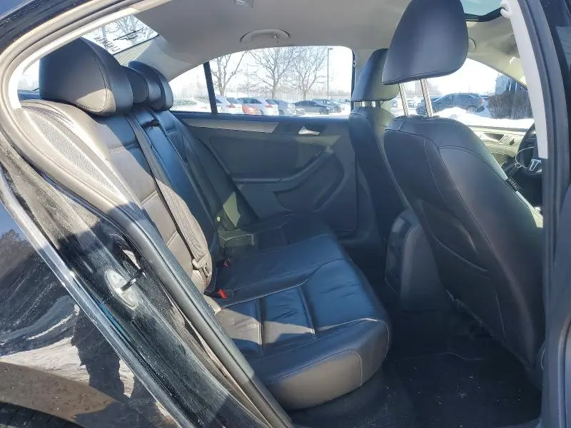 2013 VOLKSWAGEN JETTA SEL  