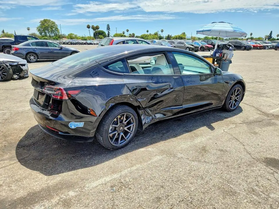2021 TESLA MODEL 3   