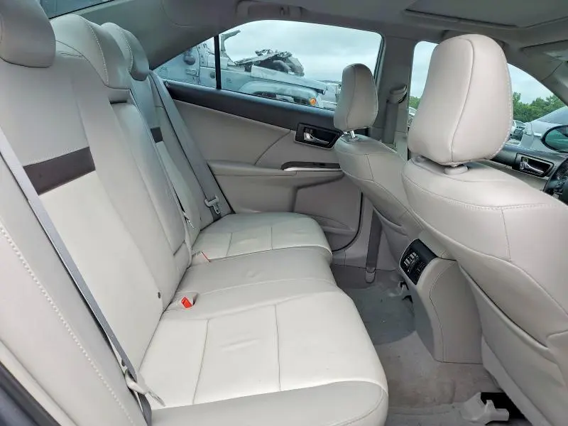 2012 TOYOTA CAMRY XLE  