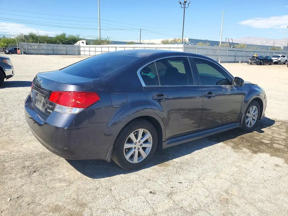 2010 SUBARU LEGACY 2.5I PREMIUM  