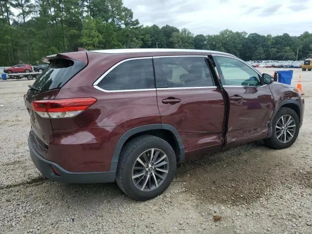 2017 TOYOTA HIGHLANDER SE  