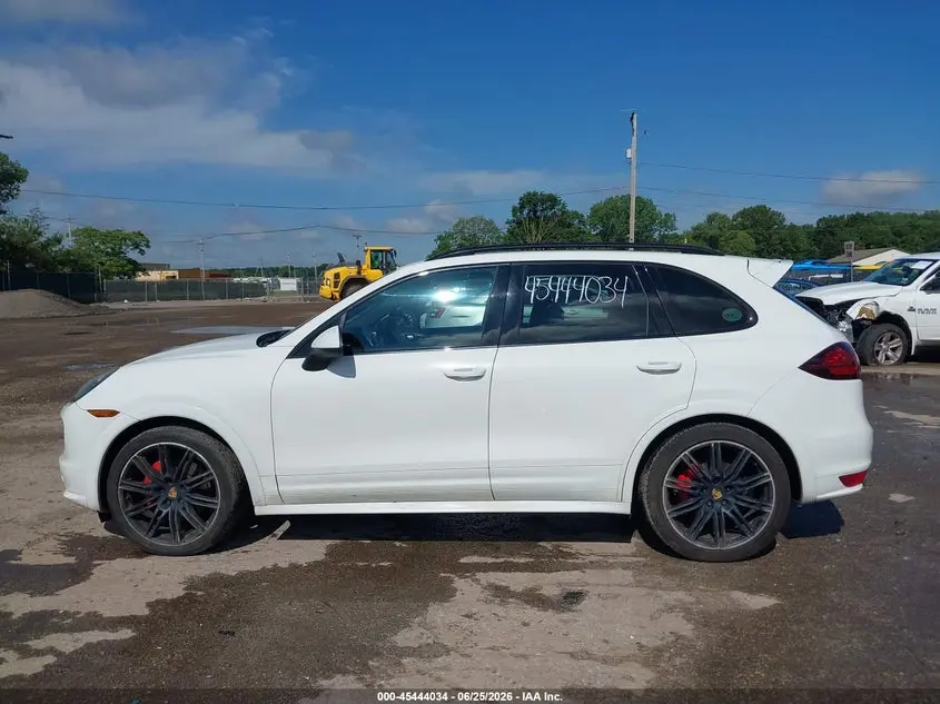 2013 PORSCHE CAYENNE GTS