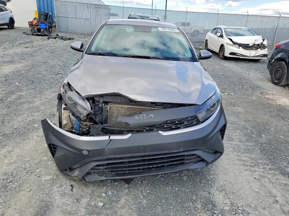 2023 KIA FORTE LX  
