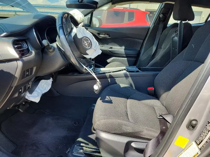 2018 TOYOTA C-HR XLE  
