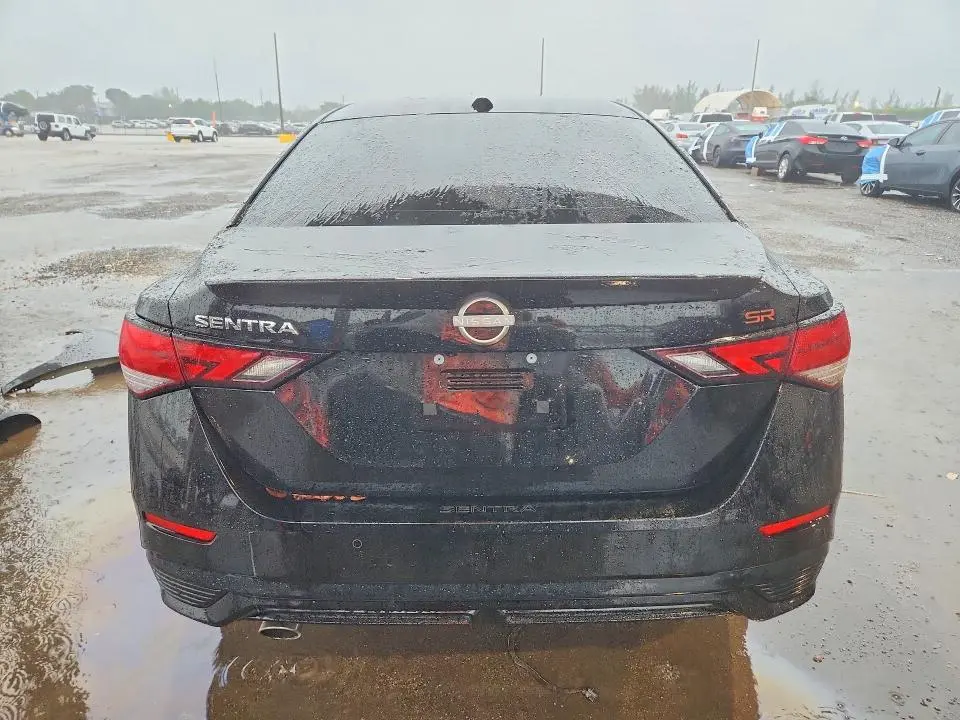 2024 NISSAN SENTRA SR  