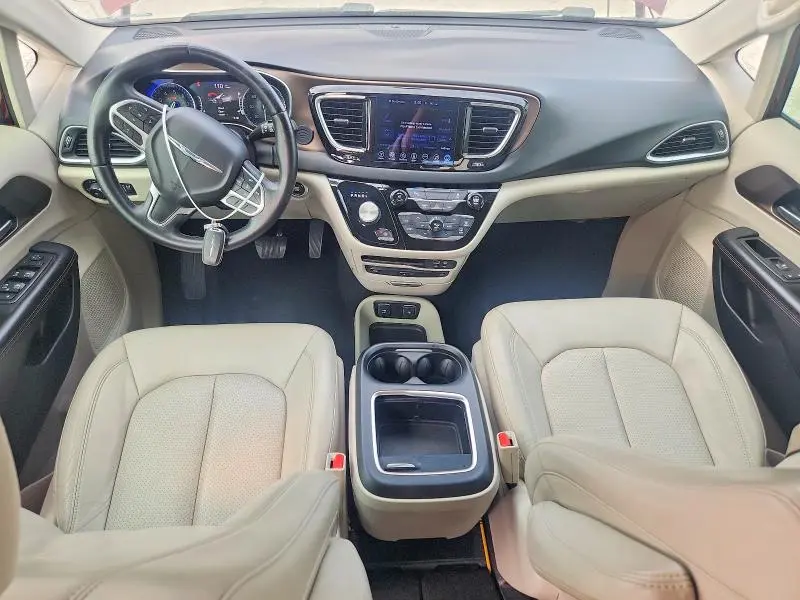 2017 CHRYSLER PACIFICA TOURING L PLUS  