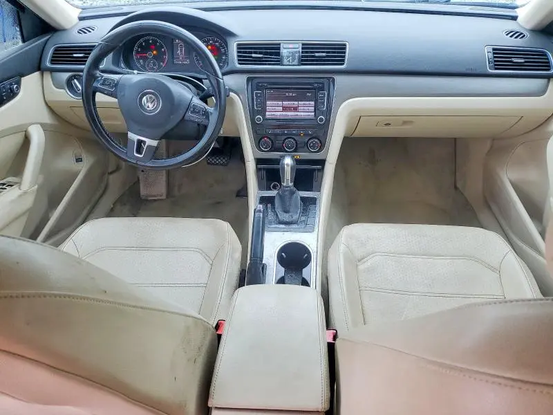 2014 VOLKSWAGEN PASSAT SE  