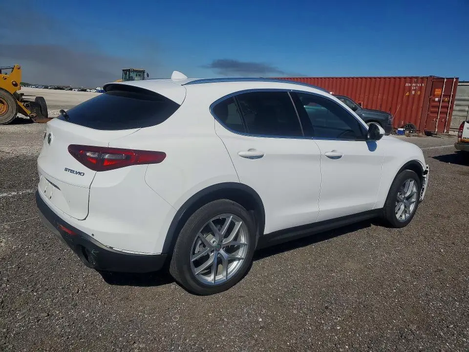2019 ALFA ROMEO STELVIO   