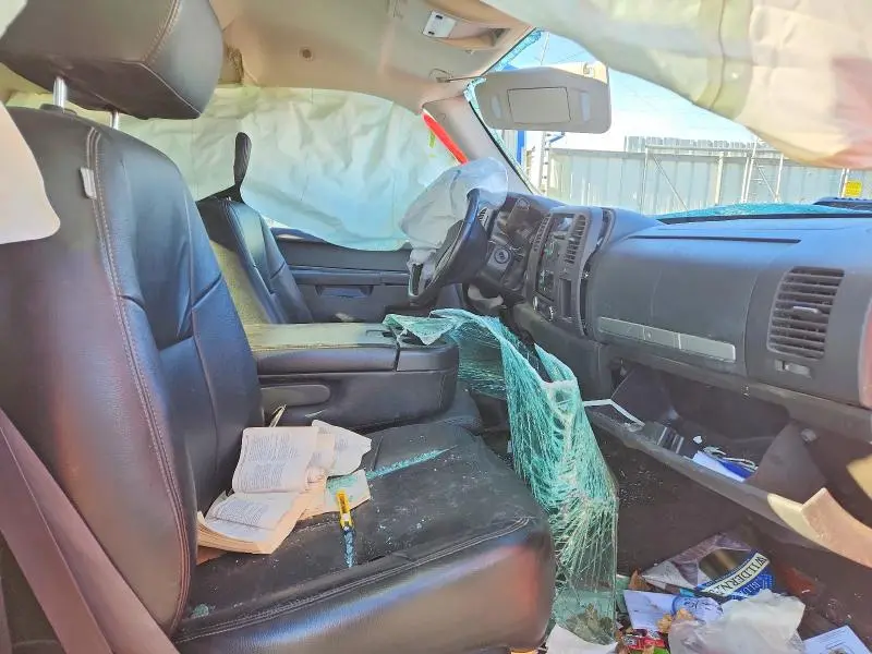 2011 CHEVROLET SILVERADO K1500 LT  