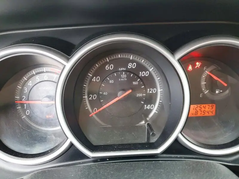 2012 NISSAN VERSA 1.8 S  