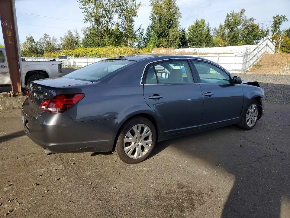 2010 TOYOTA AVALON XLS  