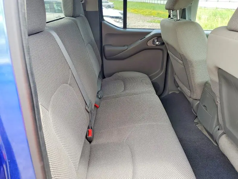 2012 NISSAN FRONTIER S  