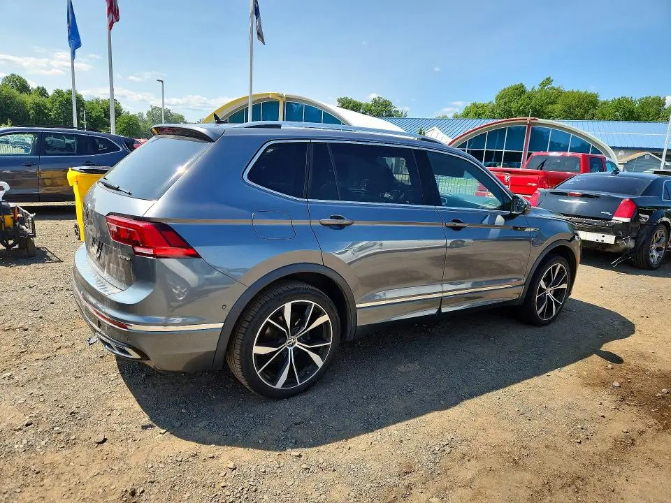 2022 VOLKSWAGEN TIGUAN SEL R-LINE  