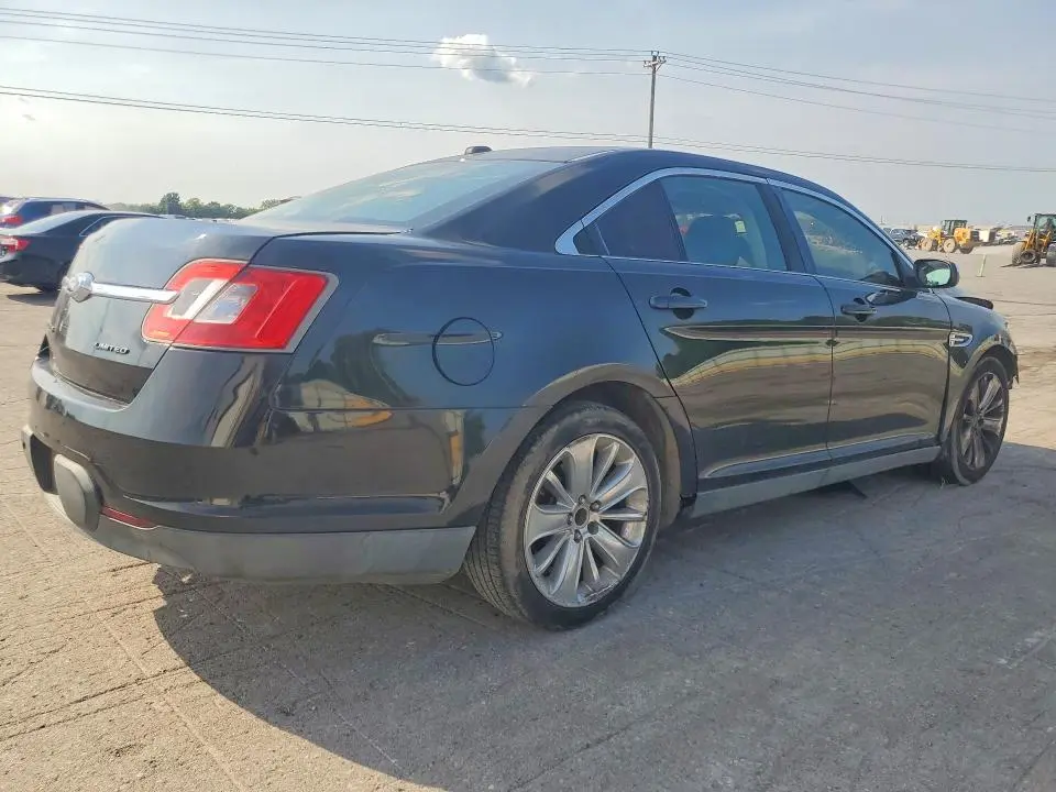 2012 FORD TAURUS LIMITED  